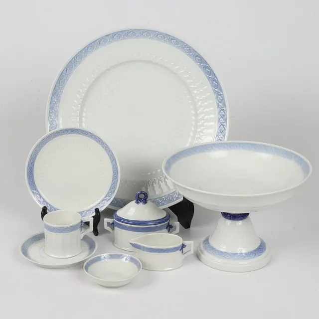 ARNOLD KROGH. Kaffeservis, 39 delar, "Vifte", porslin, Royal Copenhagen, Danmark.