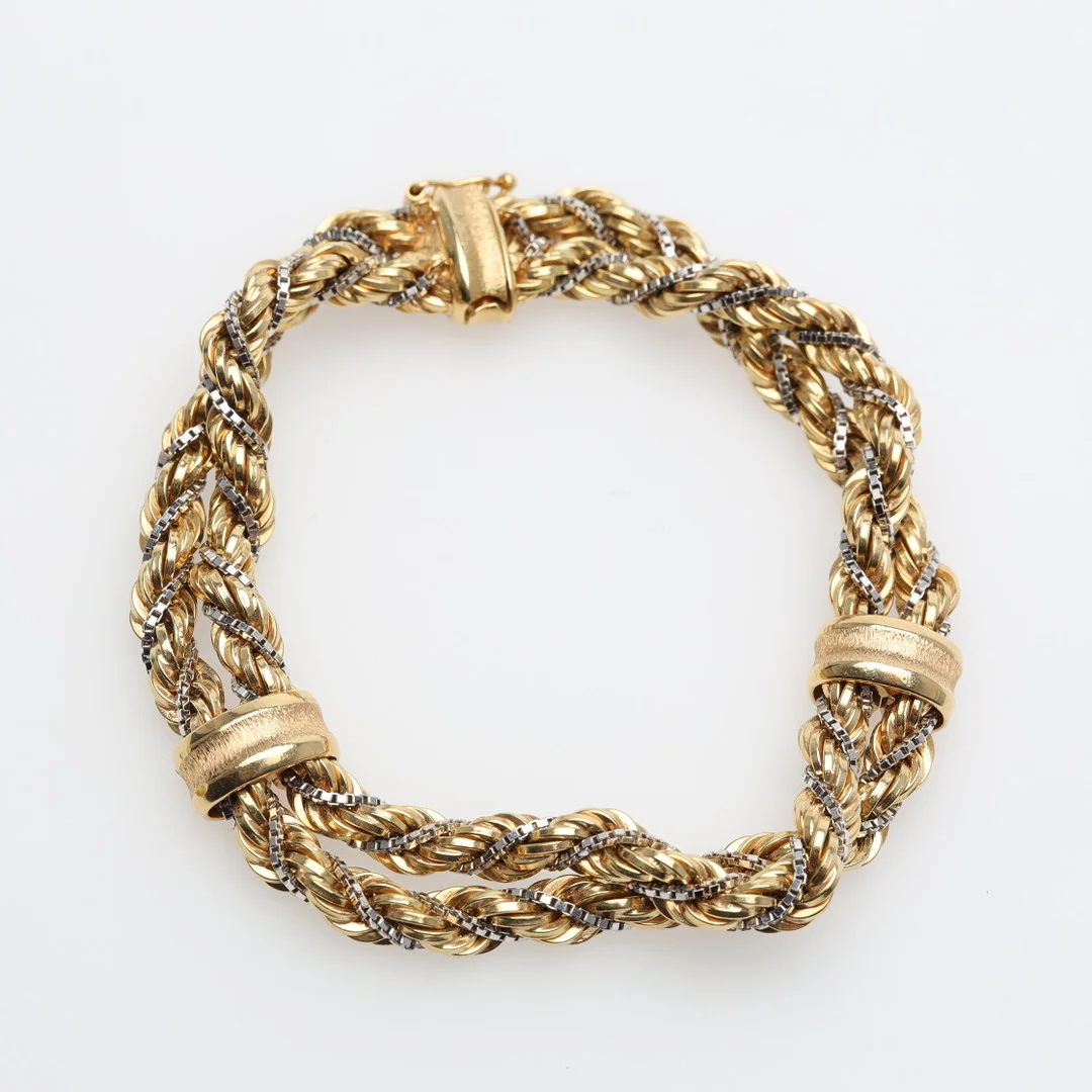 ARMBAND 2-färgad guld 18K vikt ca 35,0 gram. — Bracelets — Höörs Auktionshall