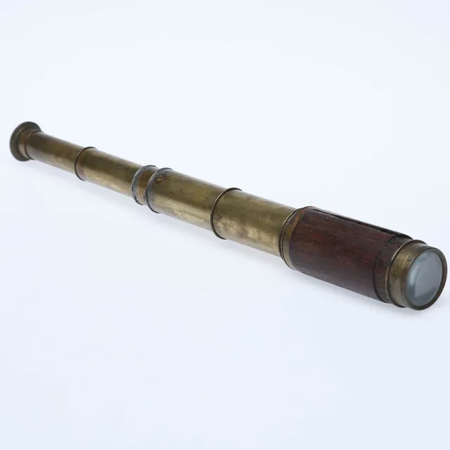 ADAMS´S NEW PATENT PORTABLE TELESCOPE NO 60 FLEET ST.LONDON. TUBKIKARE, 1800 TAL.