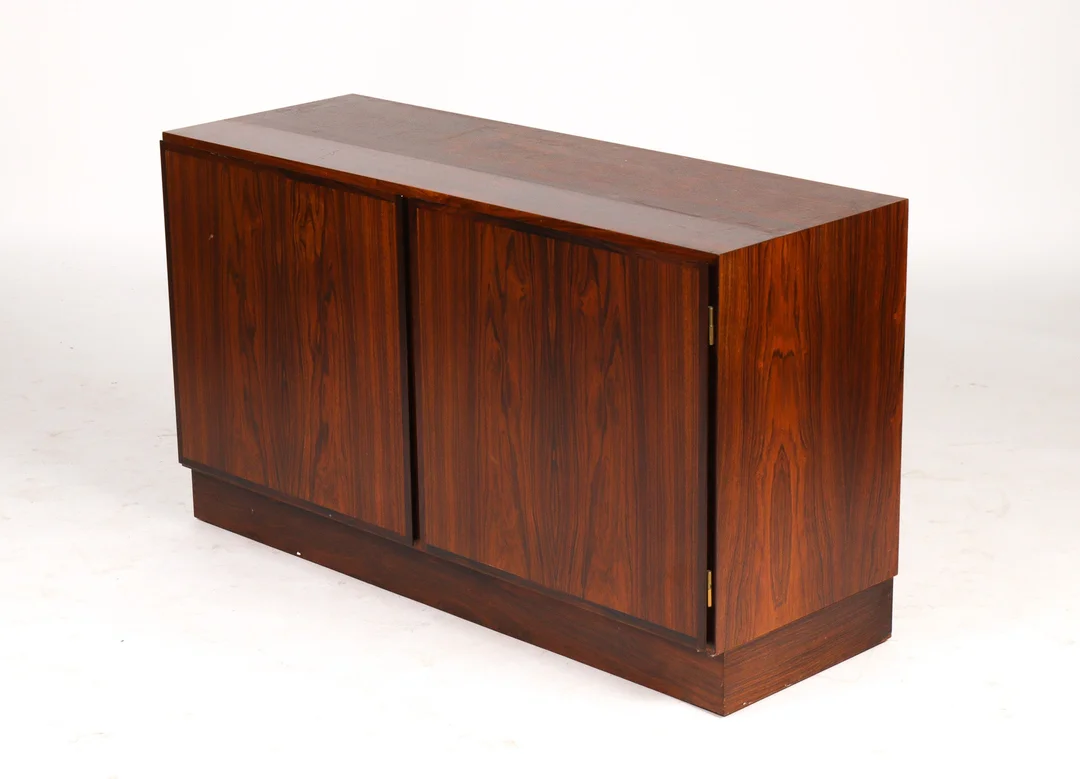 Omann Jun. Shelving module, rosewood, model 4, 1960s — Furniture/Cabinets, chests of drawers — Lauritz