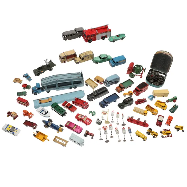 DINKY TOYS & OTHER UNBOXED DIE CAST TOYS.