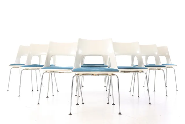Kay Kørbing. Set of fiberglass dining chairs (9)