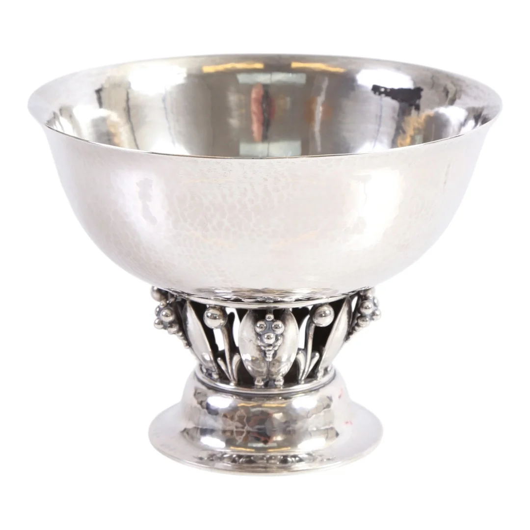 GEORG JENSEN. Opsats af sterlingsølv, dessin 197B, 1915-1932. — Silver — Bidstrup Auktioner
