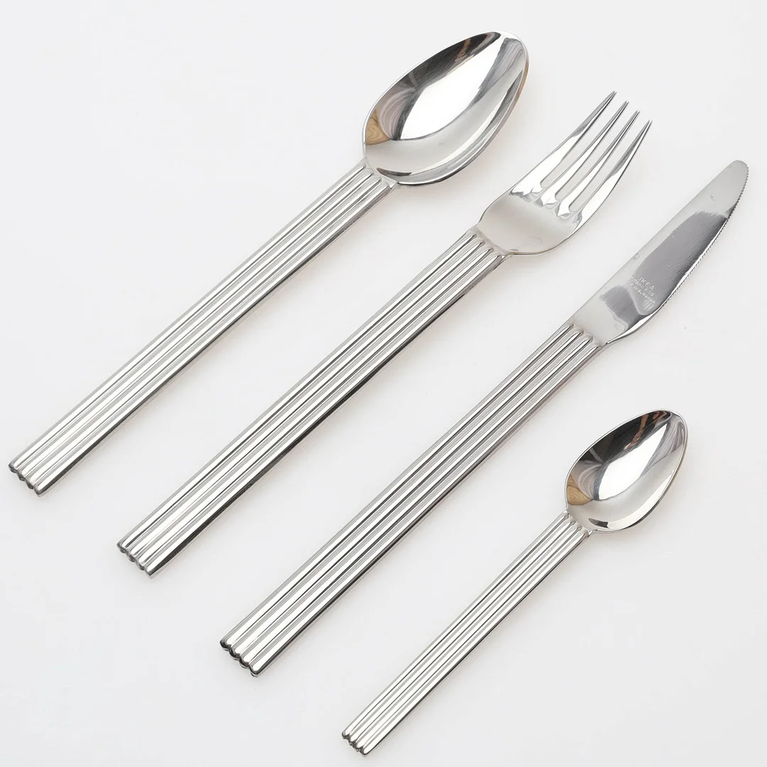 EHLEN JOHANSSON. Bestick, 40 delar, "Strateg", IKEA, 1990-tal. — Other metals — Auktionsmagasinet Vänersborg