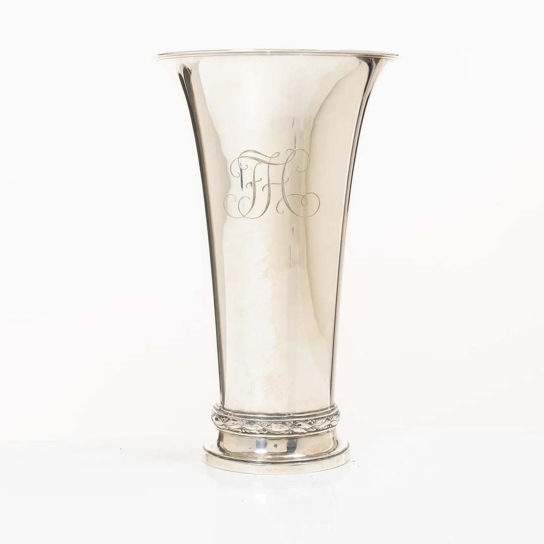 W.A. Bolin, vas, silver, Stockholm, 1928. — Silver/Bägare & Skålar — Bukowskis