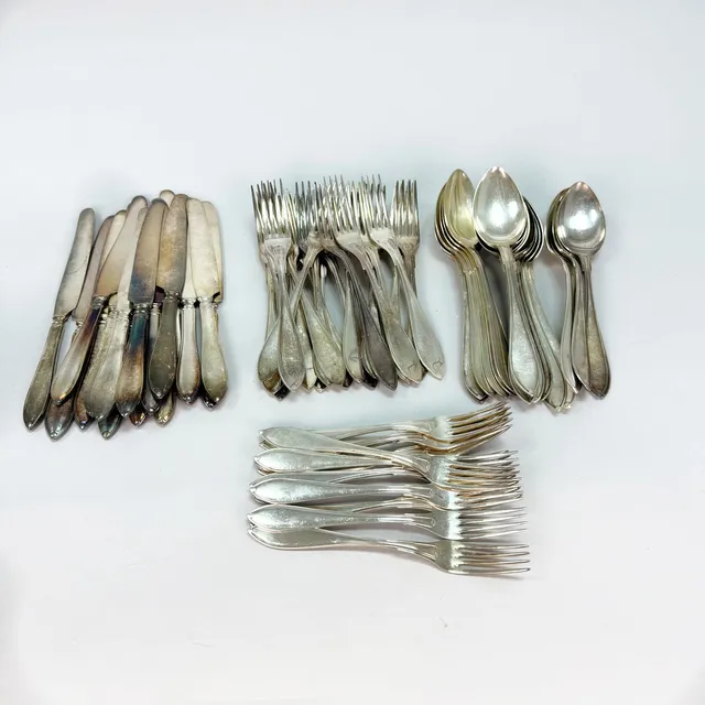 BESTICK 63st, gafflar, knivar, skedar, extra prima nysilver.