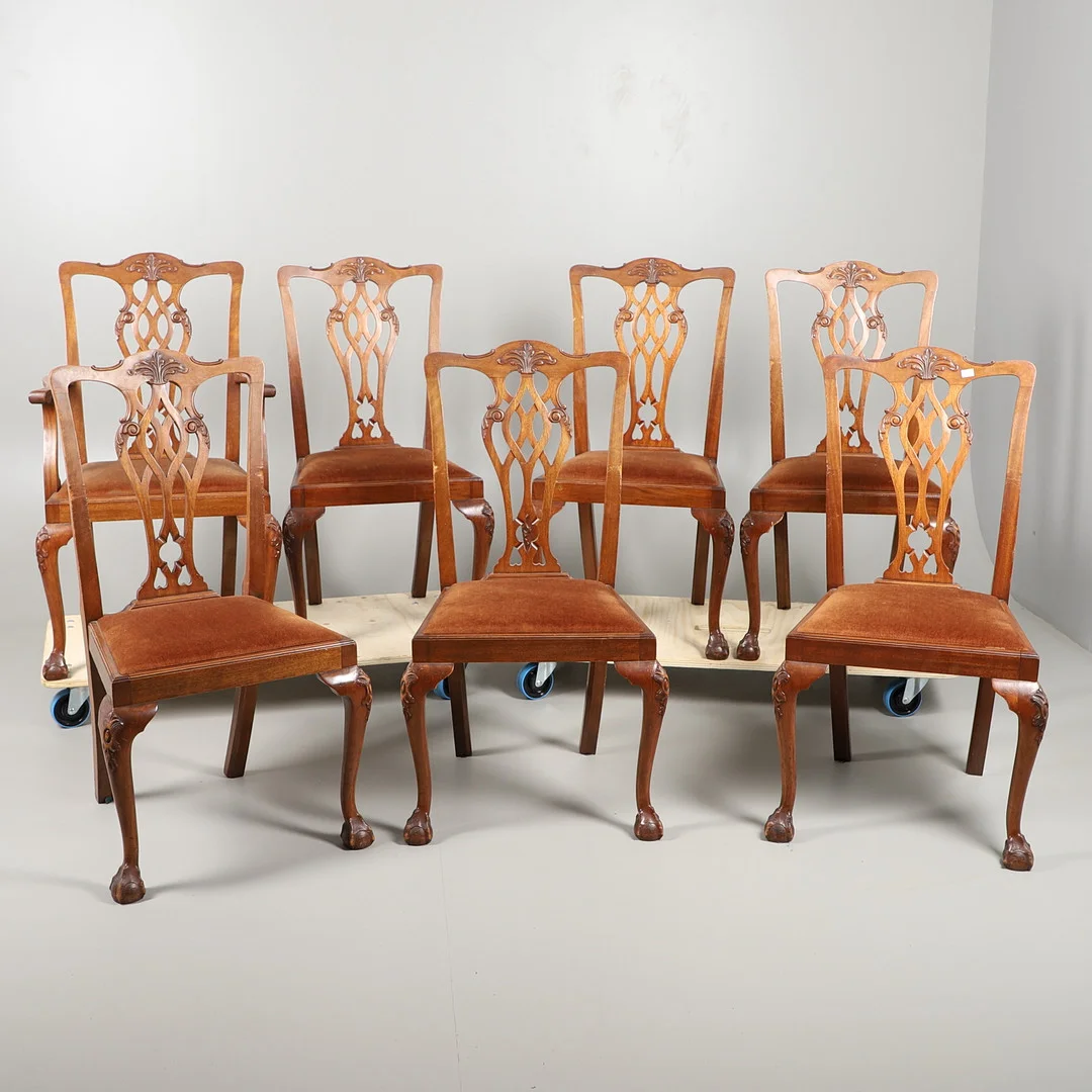 A SET OF SEVEN CHIPPENDALE STYLE MAHOGANY DINING CHAIRS. — Armchairs & Chairs — Lawrences Auctioneers