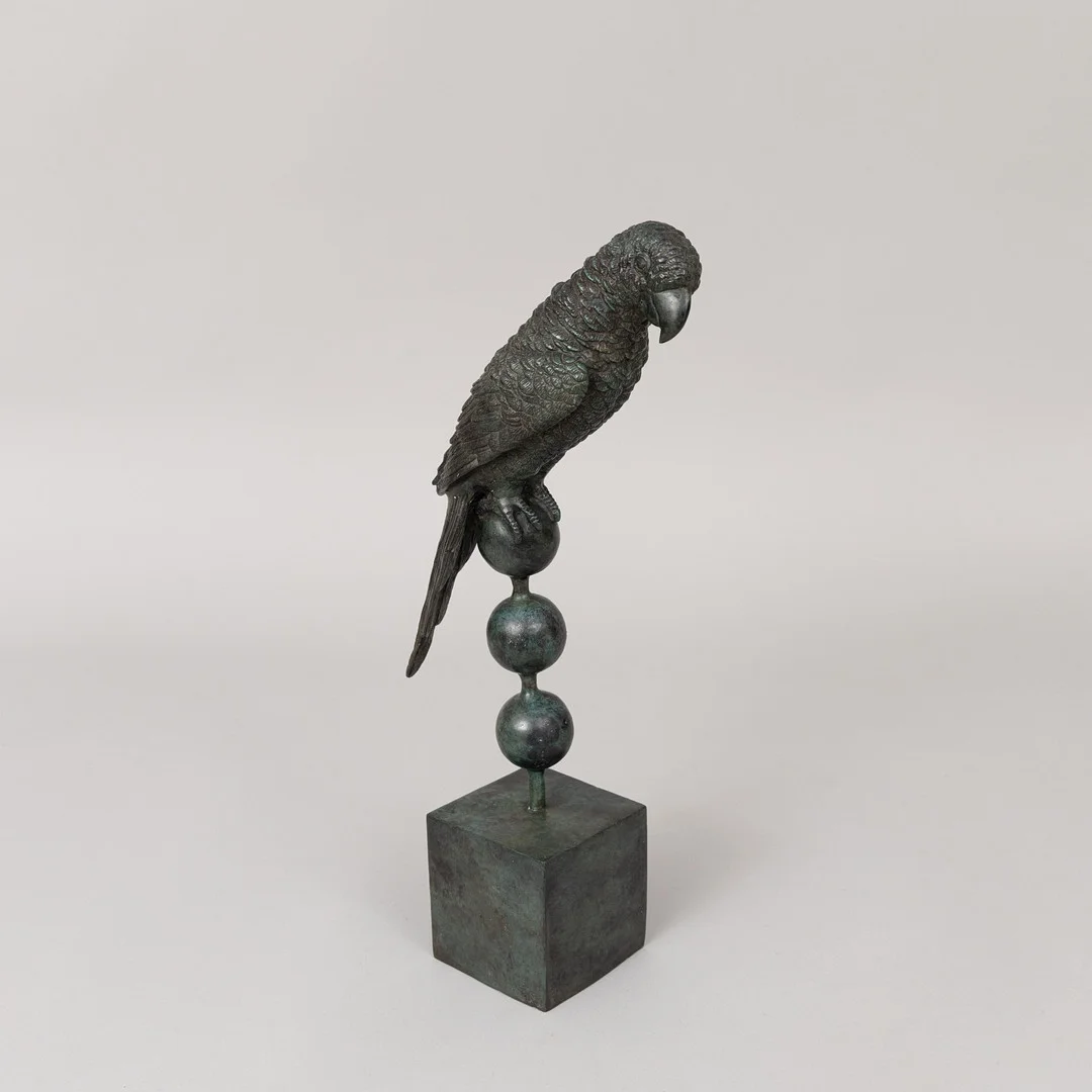 ANDREAS WARGENBRANT. "GOSSIP", grönpatinerad brons, gjutarstämlad W, och signerad. — Sculptures & Bronzes — Garpenhus Auktioner