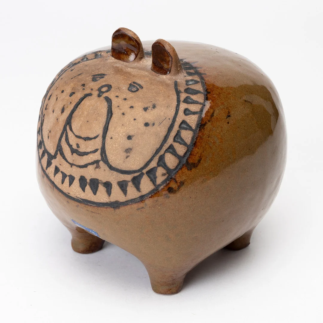 LISA LARSON. Figurin, "Bulldog", ur serien "Stora Zoo", stengods, etikettmärkt, Gustavsberg, 1960-tal. — European — Auktionshuset Kolonn