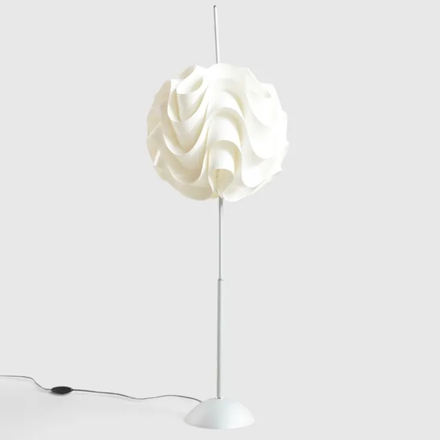 POUL CHRISTIANSEN. Bordlampe, Le Klint model 341, lampe af metal.