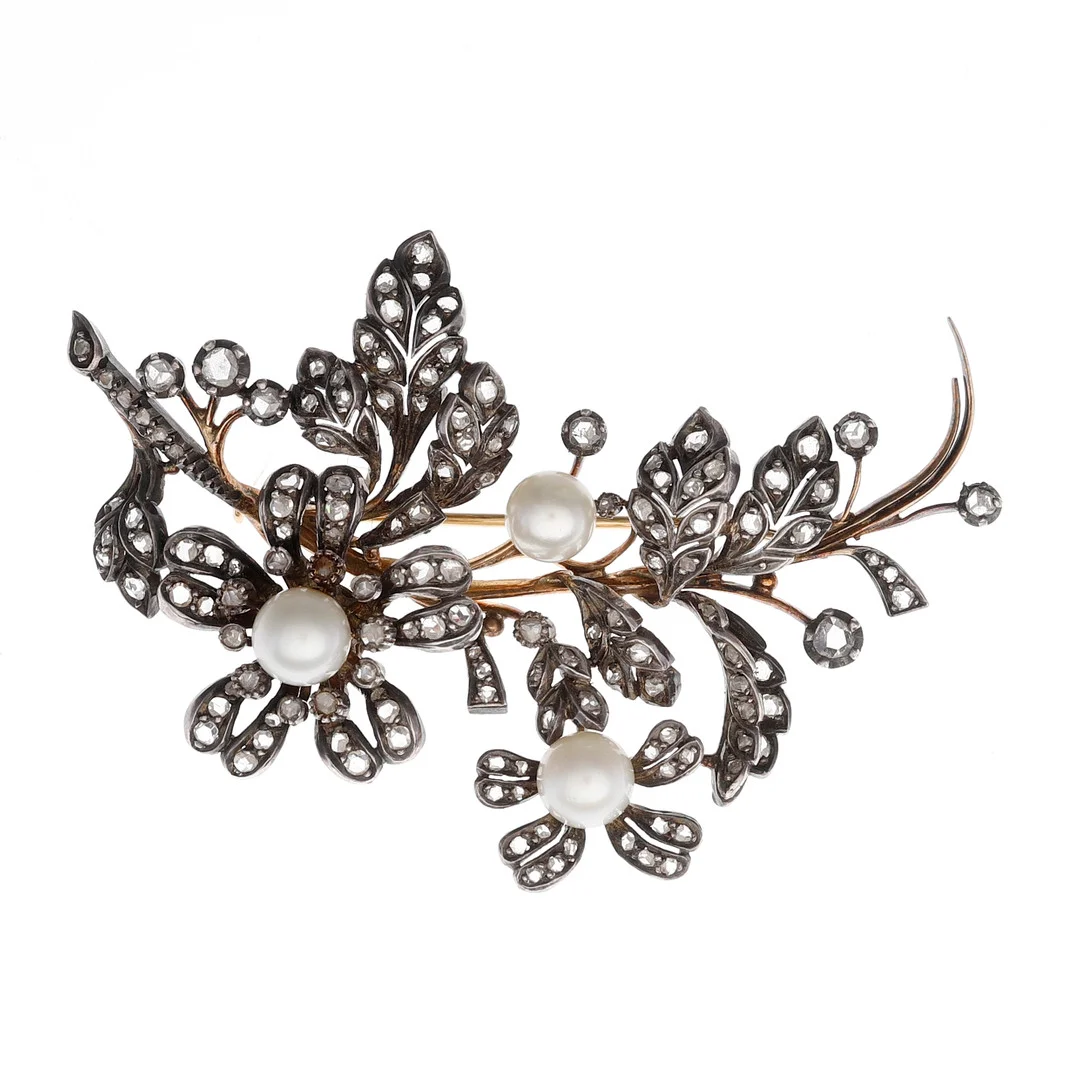 Pearls and diamonds floral brooch, 19th Century. — Brooches & Pendants — Balclis