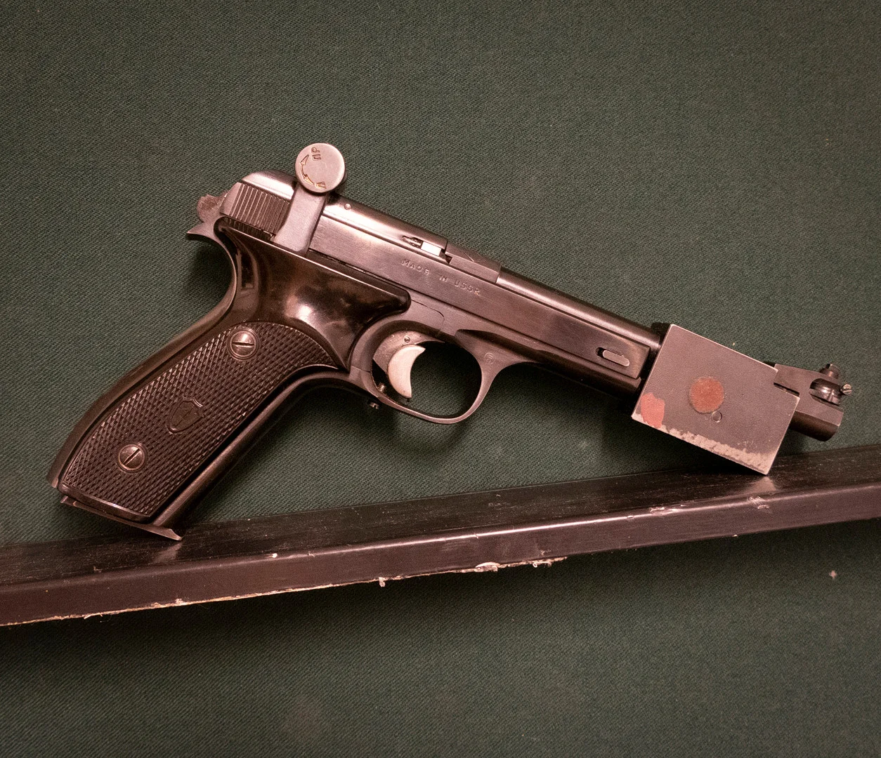 Vostok Kaliber 22lr. Tillv.nr. K6717P. — Pistols — Mauritz Widforss