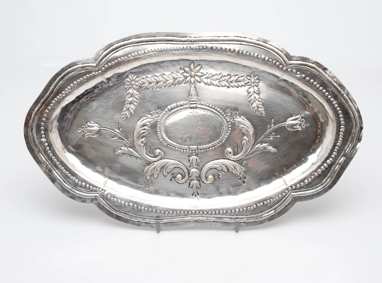 Spanish Charles IV-style silver tray. — Silver — Balclis