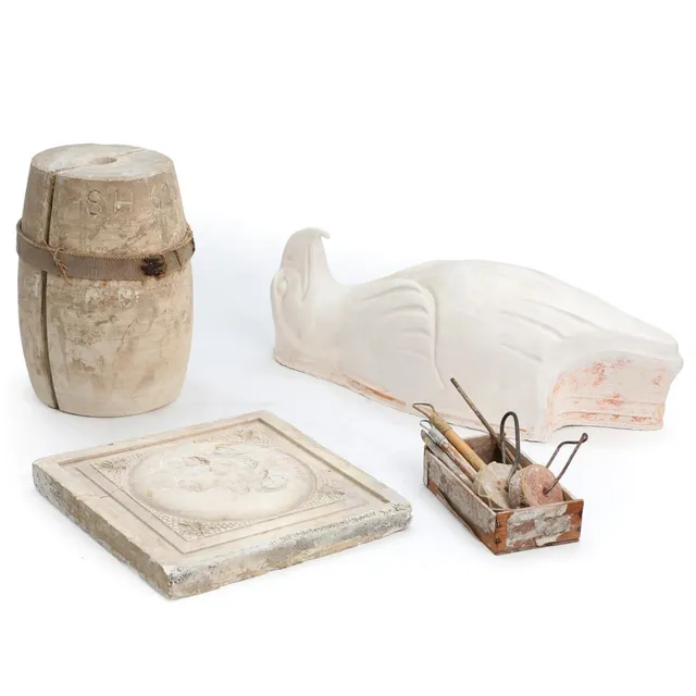 Karl Hansen Reistrup, ascribed to, a.o.: A selection of objects from Kähler's workshop comprising gypsum eagle, two molds, tools for ceramic work a.o. (10)