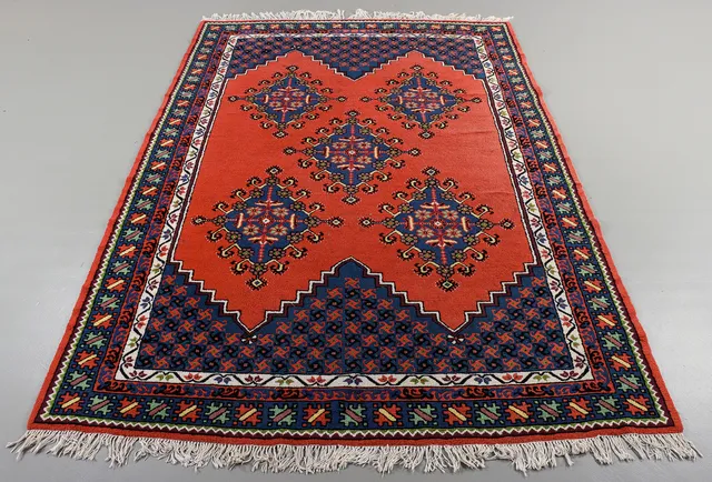 MATTA Tunisien, 306x205 cm.