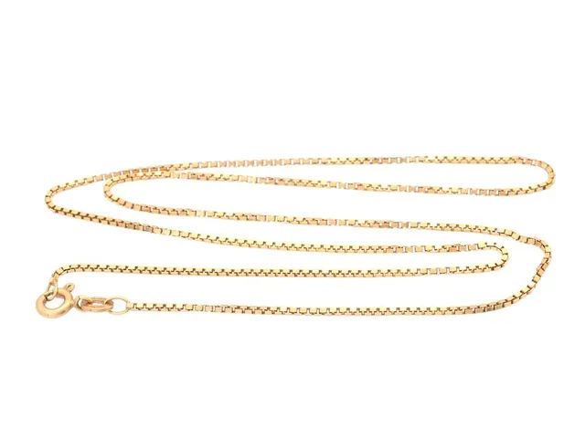 HALSKEDJA, 18K guld, venezialänk, längd 45 cm, vikt 4,3 g.