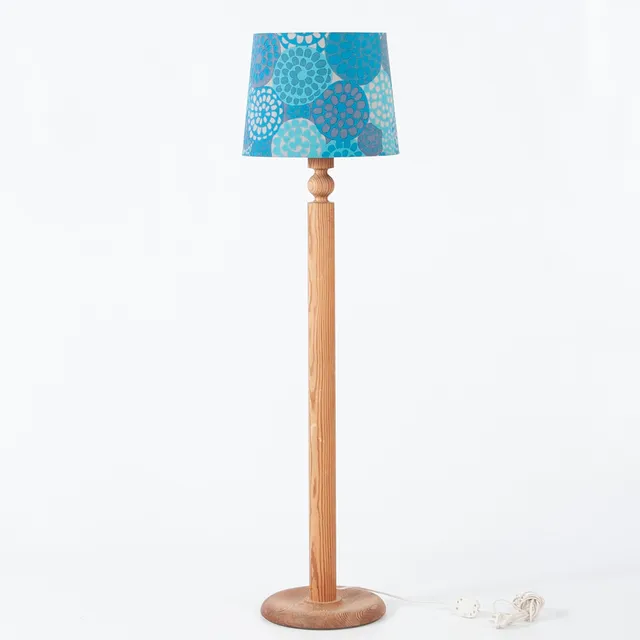 UNO & ÖSTEN KRISTIANSSON. Golvlampa, fur, 1900-talets andra hälft.