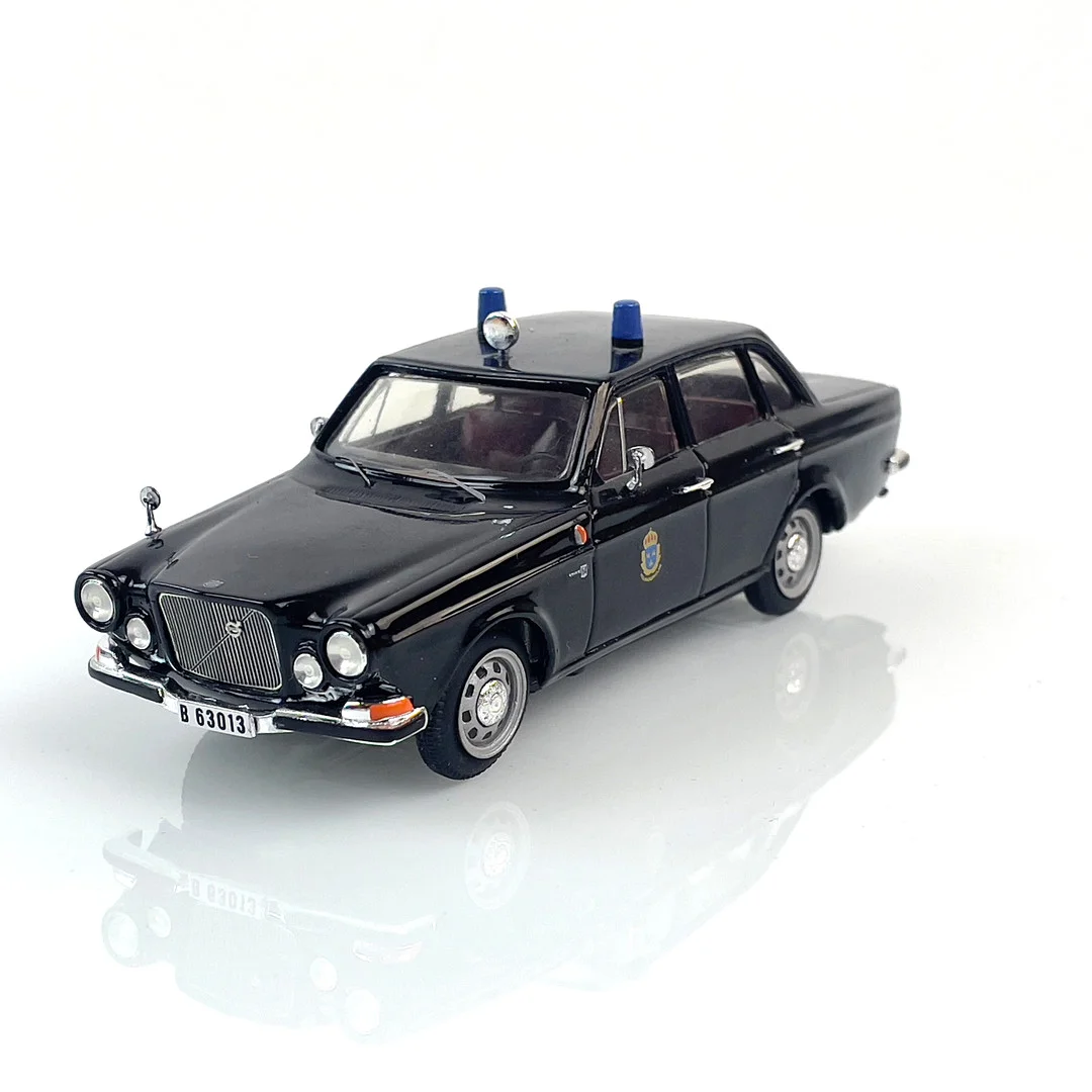 MODELLBIL, Polis- Volvo 164,- 71, numrerad 23/100, André Models, skala 1:43. I originalförpackning. — Toys — Roslagens Auktionsverk