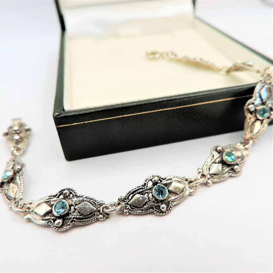 STERLING SILVER TOPAZ BRACELET. — Bracelets — Chalkwell Auctions