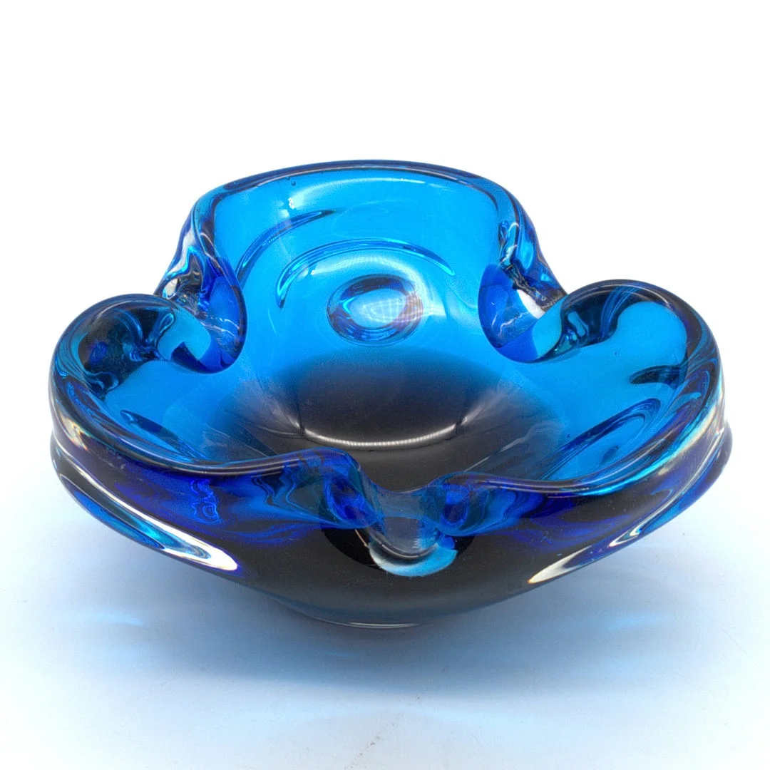 ARCHIMEDE SEGUSO. MURANO-GLASSCHALE KOBALTBLAU. — Art glass — Kunst- und Auktionshaus Kleinhenz