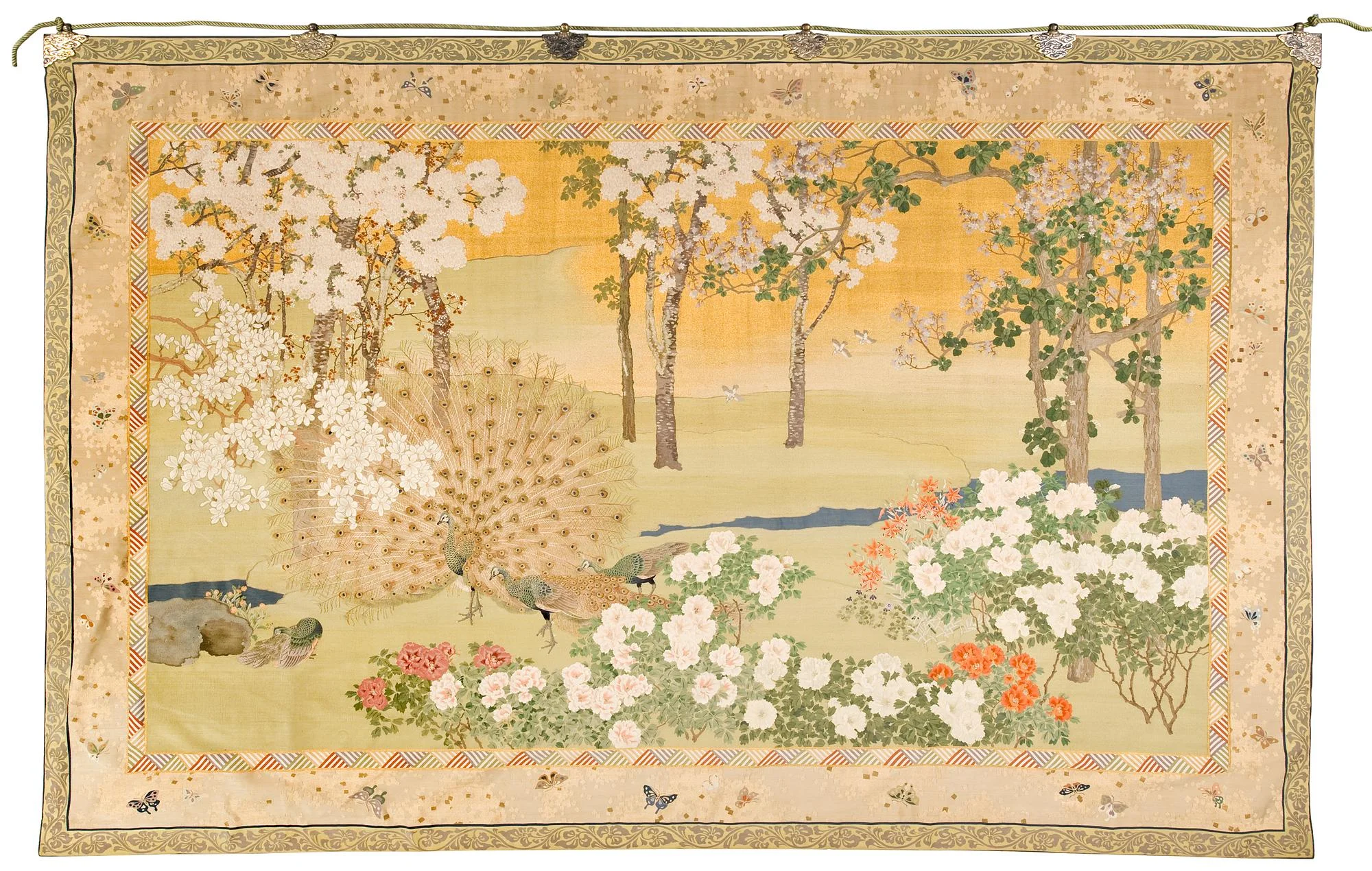 VÄVD TAPET. Kesi (gobelängteknik). 230 x 358 cm. Japan sen Meiji. — Bukowskis