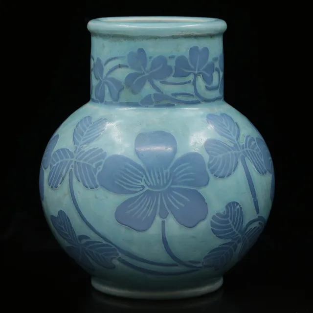 ELSA ENGESTRÖM (1885-1976) VAS "SGRAFFITO" ÅR 1913 GUSTAFSBERG, SIGNERAD (GUSTAVSBERG 1912-1916).