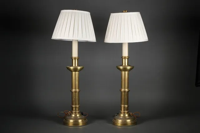 Ralph Lauren. Pair of brass table lamps (2)