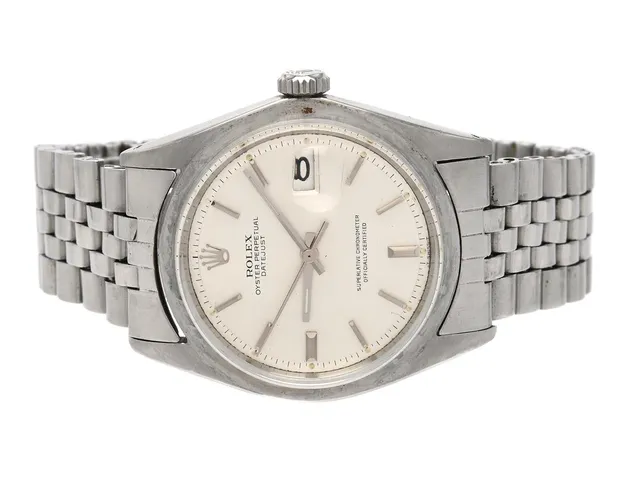 ROLEX, Oyster Perpetual, Datejust (T Swiss T), Chronometer, Ref nr. 1601, Serie nr. 2028860, Cal 1570, Verk nr. D299594, Boett nr. 1601 (I.69), herrur, 36 mm, stål/vitguld, automatisk, plexiglas, datum, utbytta visare (Luminova), skadad urtavla, defekt (akut servicebehov), skadad glasring (se fördjupad info), Jubileelänk (Folded, storleksändras ej), viklås, Ref nr. 6251H-4.71/55, tillverkad 1969.