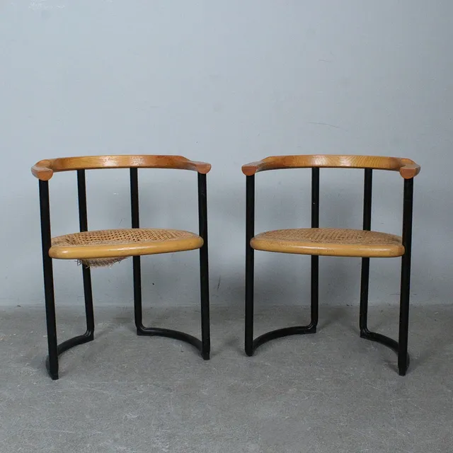 TITO AGNOLI. für Ycami Collection, Paar Esszimmerstühle, Modell '' Achillea '' 1970er.