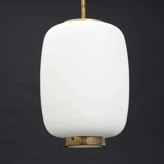 BENT KARLBY. Kina pendel, opalglas, messing, producent Lyfa. Danmark. 1960 s.