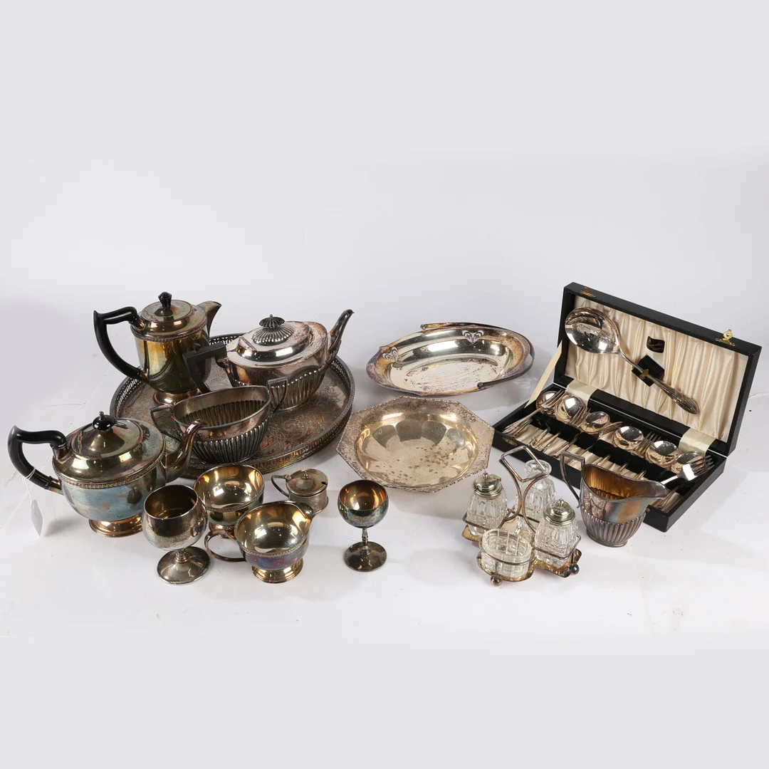 A LARGE AND EXTENSIVE COLLECTION OF SILVER PLATED WARE. — Silver plated — Bishop & Miller