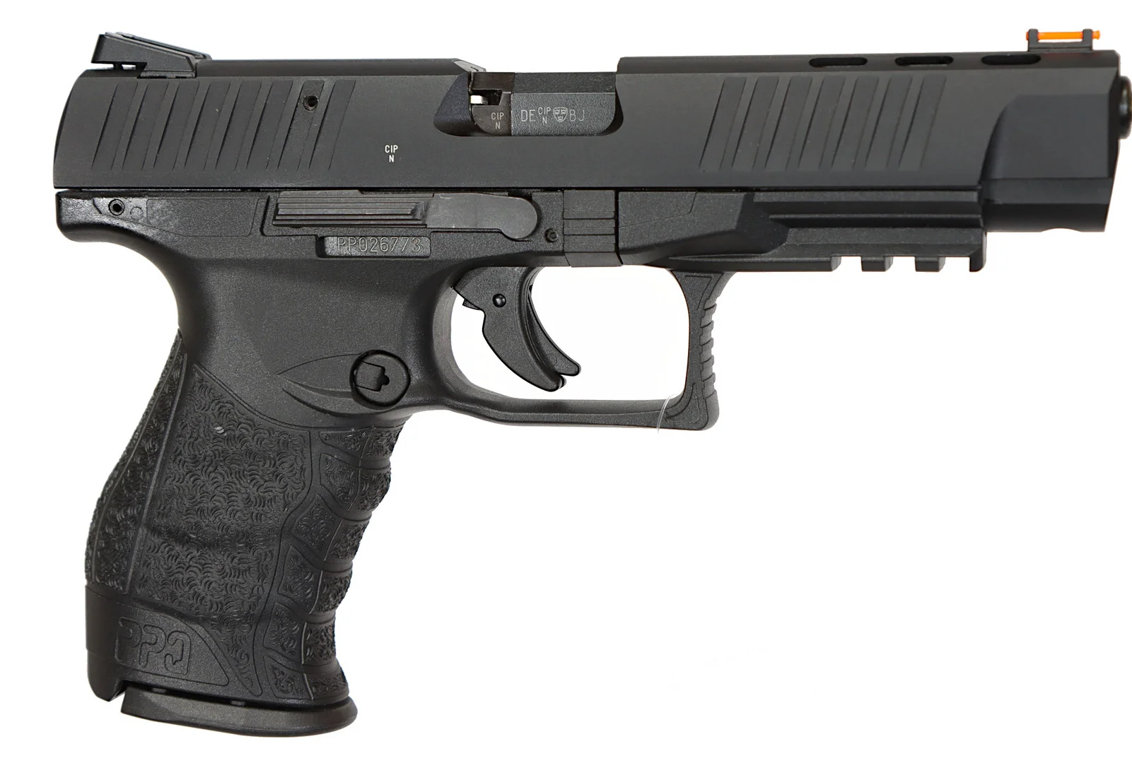 PISTOL, Halvautomatisk, fabrikat Walther, modell PPQ M2, kaliber .22LR, tillv.nr PP026773, se-nr SE3034729. — Pistols — Walter Borg
