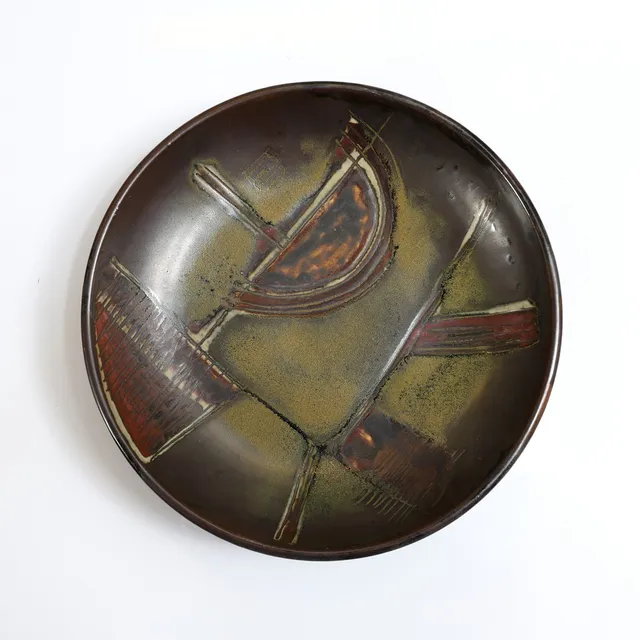 LISA LARSON. Skålfat, glaserat stengods, Gustavsberg Studio, unik, signerad och daterad 1956.