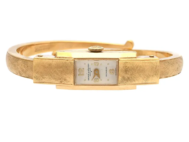 BAUME & MERCIER, Geneve, damur, 11 x 24 (37) mm, Boett nr. 21251 / 670953, doublé (20 micron), manuell, plexiglas, skadad urtavla, integrerad armlänk, ca 1965.
