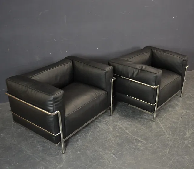 LE CORBUSIER. 2 LC3 SESSEL CASSINA NATURLEDER.