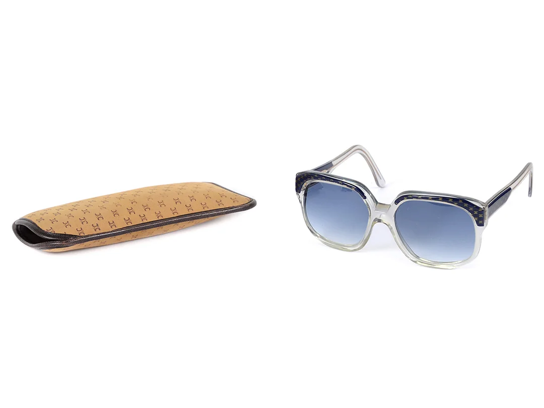 SOLGLASÖGON, CELINE, vintage, C.80-17, blå bågar med guld, fodral. — Accessoarer/Solglasögon — Kaplans