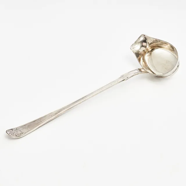 PER OSKAR FREDRIK NÄRMAN. Soppslev, silver, modell gammal fransk, Mariestad 1883.