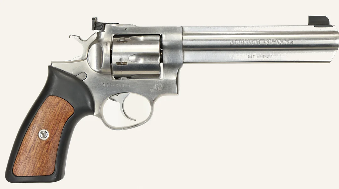 REVOLVER, fabrikat Ruger, modell GP100, kaliber .357 Magnum, tillv.nr 175-26824. — Revolvers — Walter Borg