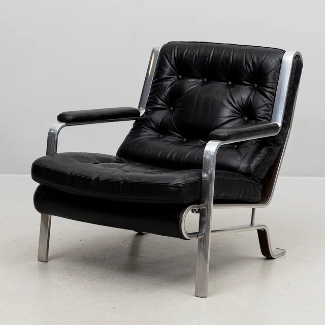 ERIC SIGFRID PERSSON. Fåtölj, skinnklädsel, ur serien "Flytande Design", Möbel-Kultur Ab, 1970-tal.