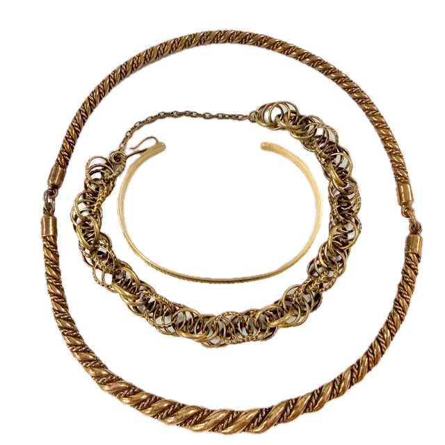 KALEVALA KORU. Finland. Bronssmycken. 3st.