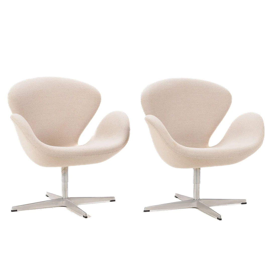 Arne Jacobsen. The Swan. Armchair, model 3320. — Furniture/Lounge chairs — Lauritz