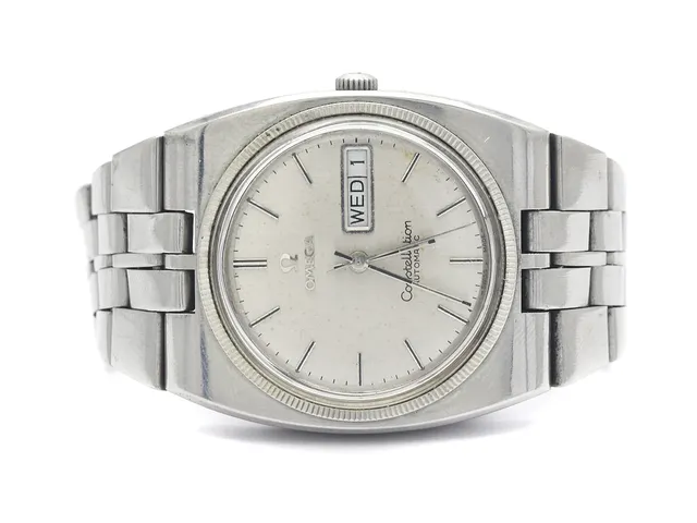 OMEGA, Constellation, Cal 752, Serie nr. 34527479, Ref nr. ST 366.0857, Boett nr. 166.0252 / 366.0857, herrur, 36 mm, stål, automatisk, plexiglas, dag, datum, utbytt urtavla/skadad, OBS: en verkhållare saknas, originallänk (defekt, saknar delar), ca 1978.