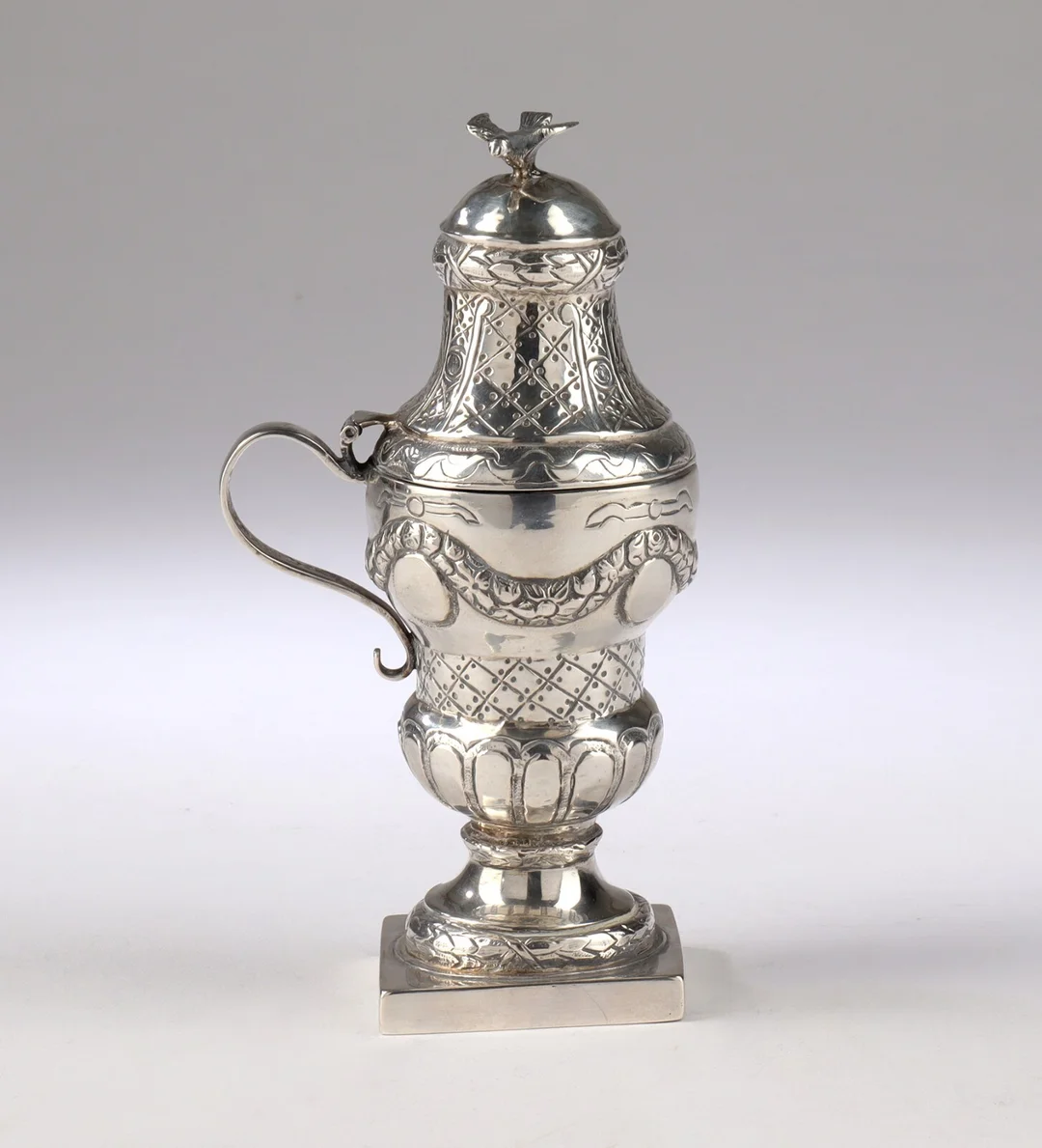 Louis Seize style silver mustard jar — Silver, bronze, copper and pewter/Hollowware — Lauritz