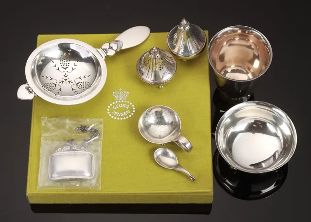 Collection Georg Jensen. Gundorph Albertus, Sigvard Bernadotte, Henning Koppel and others (12)