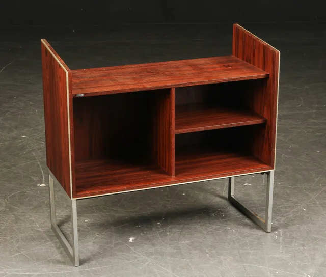 Jacob Jensen for Bang & Olufsen. Stereobænk, palisander