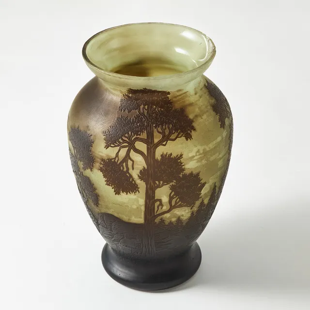 AXEL ENOCH BOMAN. Vas, glas, Reijmyre, signerad, daterad 1917.