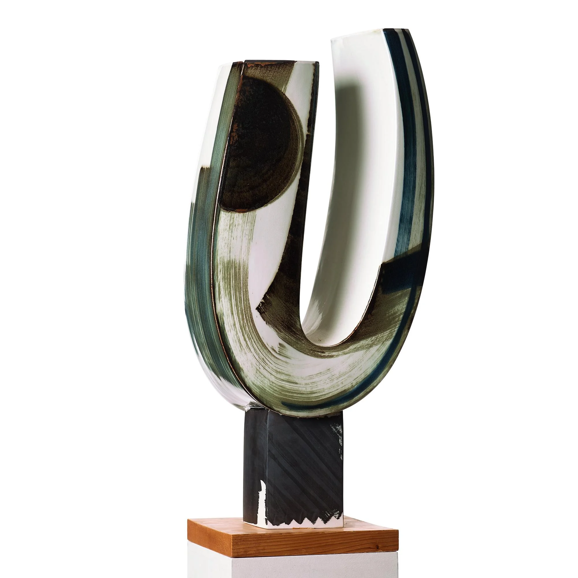 Carl-Harry Stålhane, skulptur, stengods, Rörstrand 1973. — Bukowskis