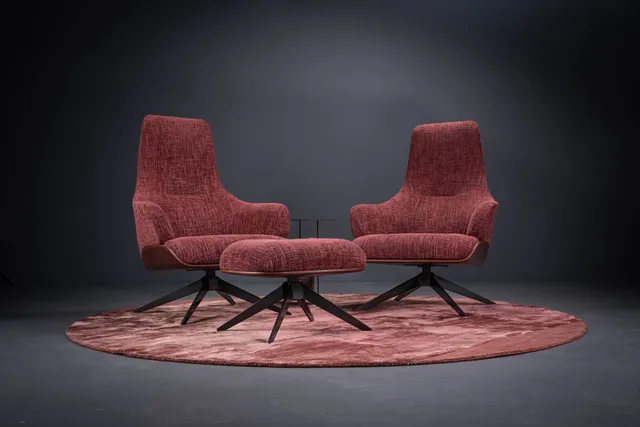 Rodolfo Dordoni for Molteni & C. Two lounge chairs, 'Kensington', footstool, table, and rug (5)