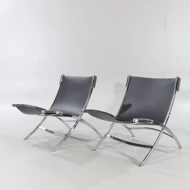 ANTONIO CITTERIO. Fåtöljer 1 par, "Timeless", svart skinn med kromat underrede, Flexform.