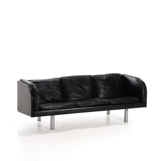 Jørgen Gammelgaard. Three-seater sofa, model EJ20/3